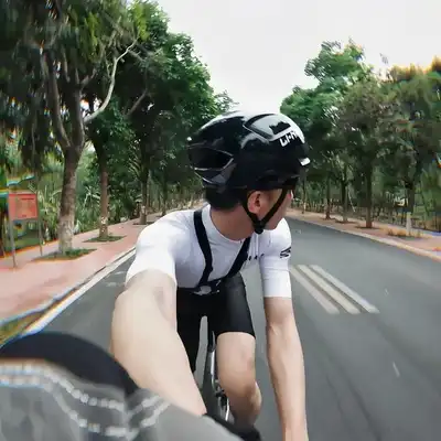 郑俊玲